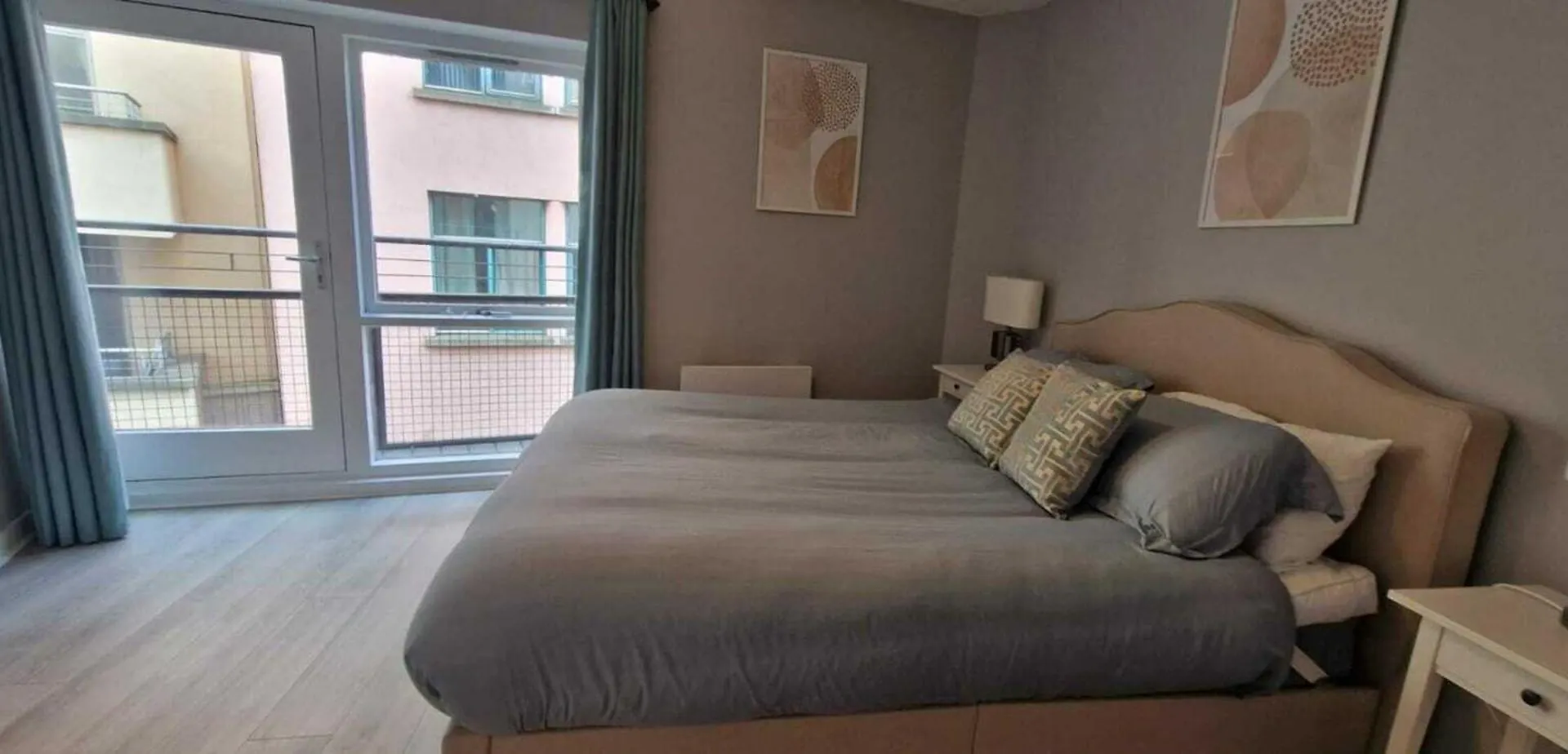Modern Trendy & Spacious 2Bd In Temple Bar 都柏林 0*,  爱尔兰