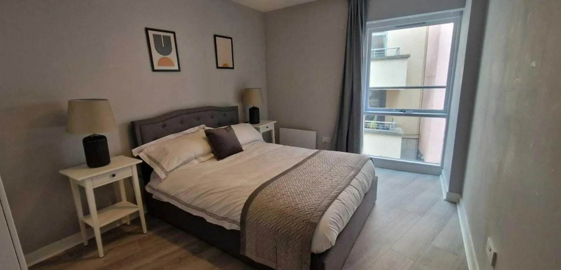 Modern Trendy & Spacious 2Bd In Temple Bar 都柏林 公寓